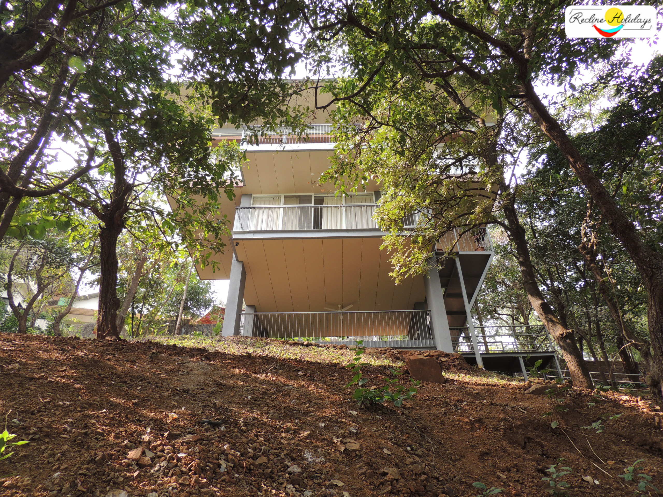 Bungalows in girivan for rent