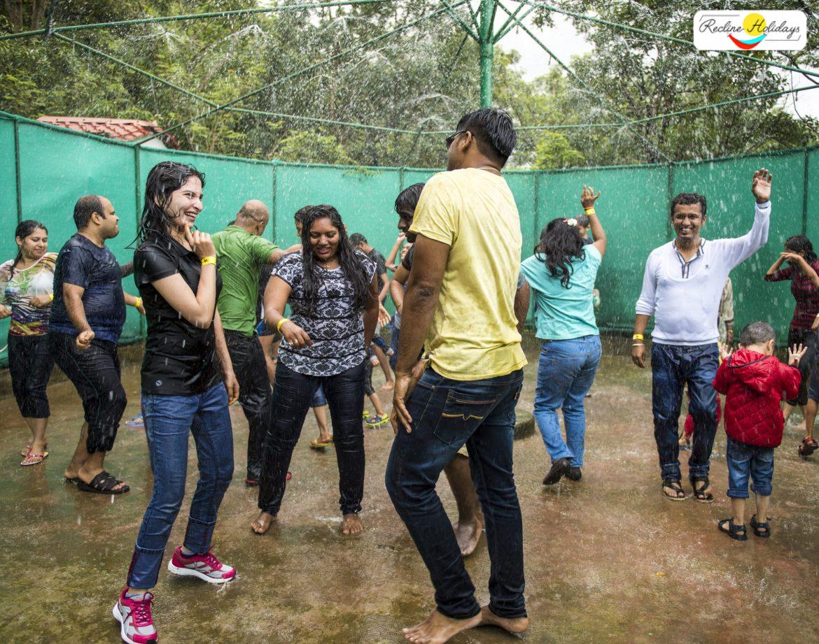 Cozy bungalow on rent near pune with private pool