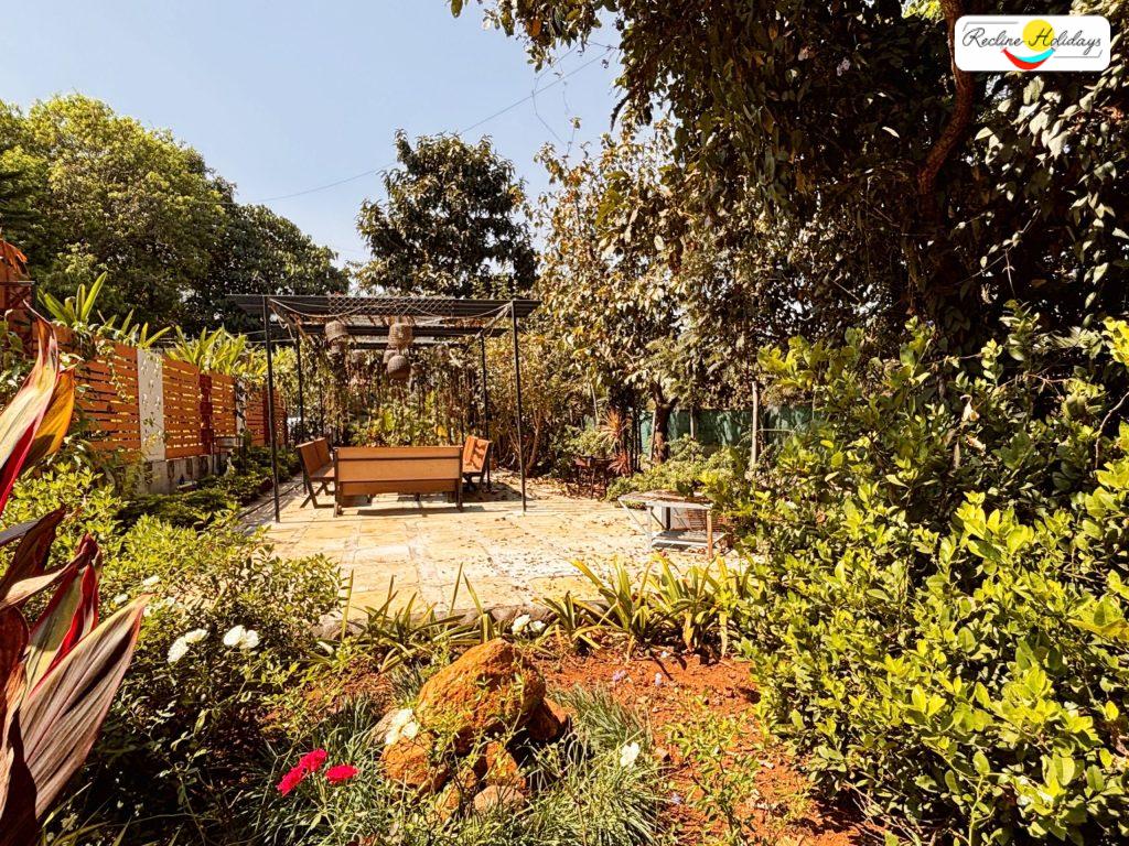 Bungalow near pune on rent with garden