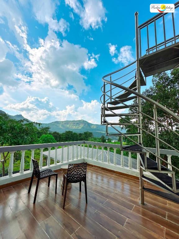 Family trip near pune | relaxing nature getaways by recline best family resorts near pune family vacation near pune weekend family trip pune villas for family stay pune family picnic spots near pune luxury family holiday pune family friendly villas near pune short family trips pune hill station trips near pune scenic family stays pune